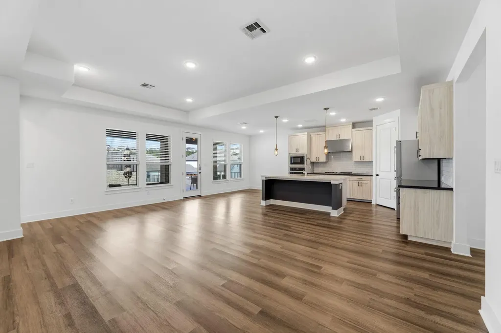 1404 Castalo Lane Leander TX 78641
