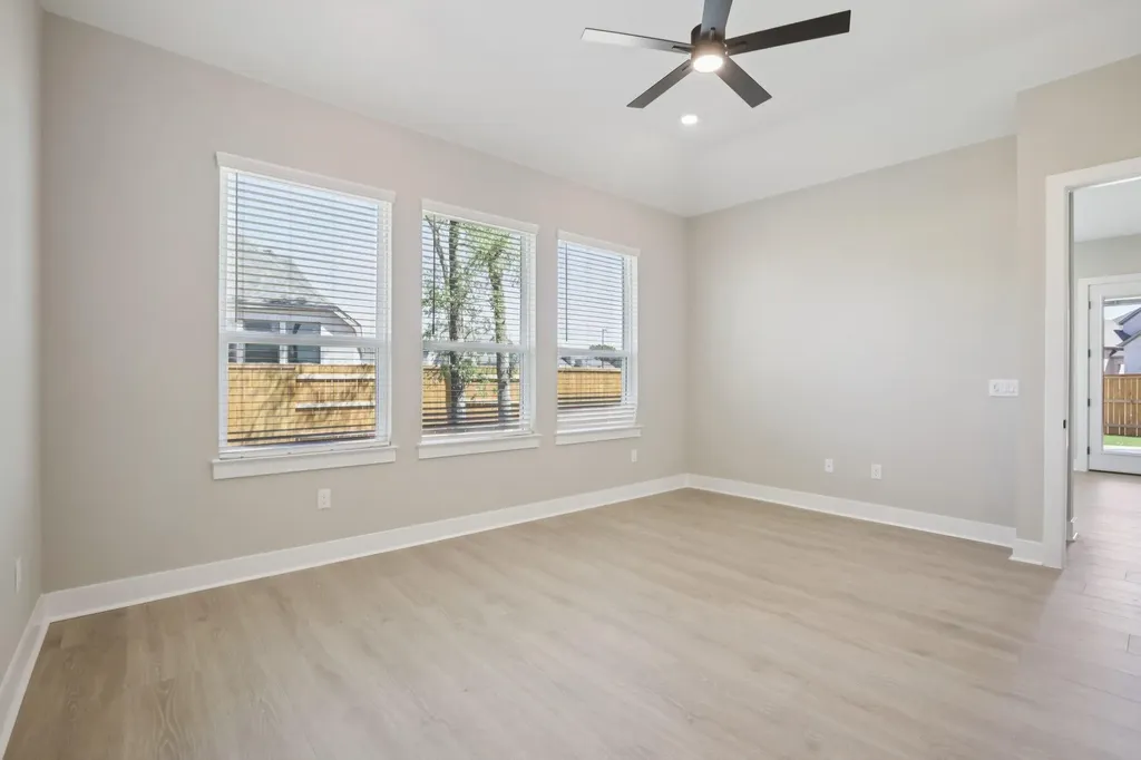 110 Seaside Sparrow Way Kyle TX 78640