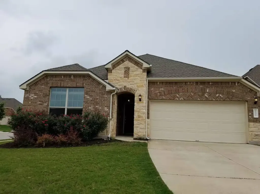 2001 Suzanne Kelli Drive Leander TX 78641