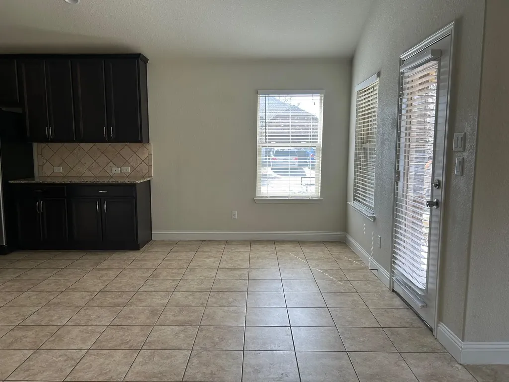 2001 Suzanne Kelli Drive Leander TX 78641