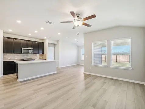 5012 Stockton Lane Del Valle TX 78617