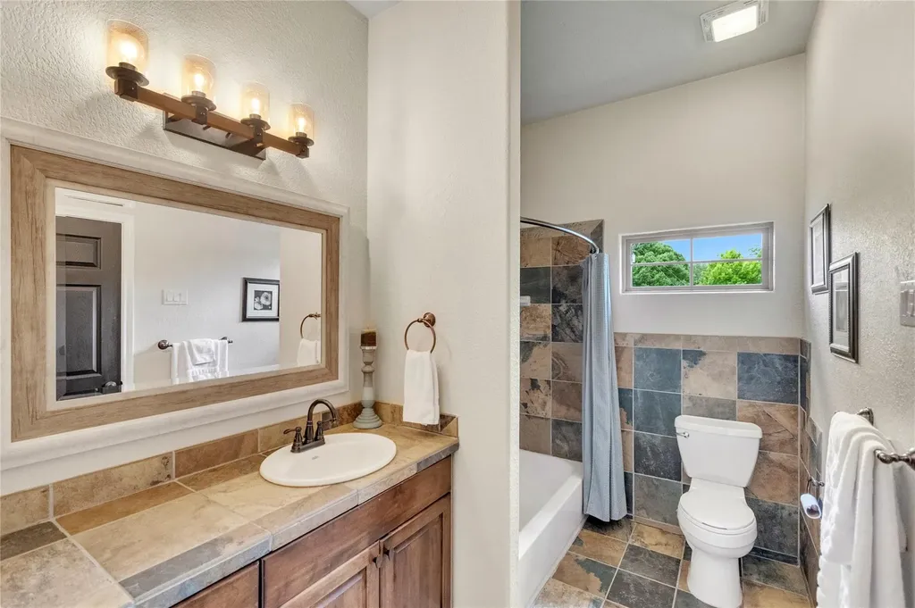 124 Riverbend Lane Kingsland TX 78639