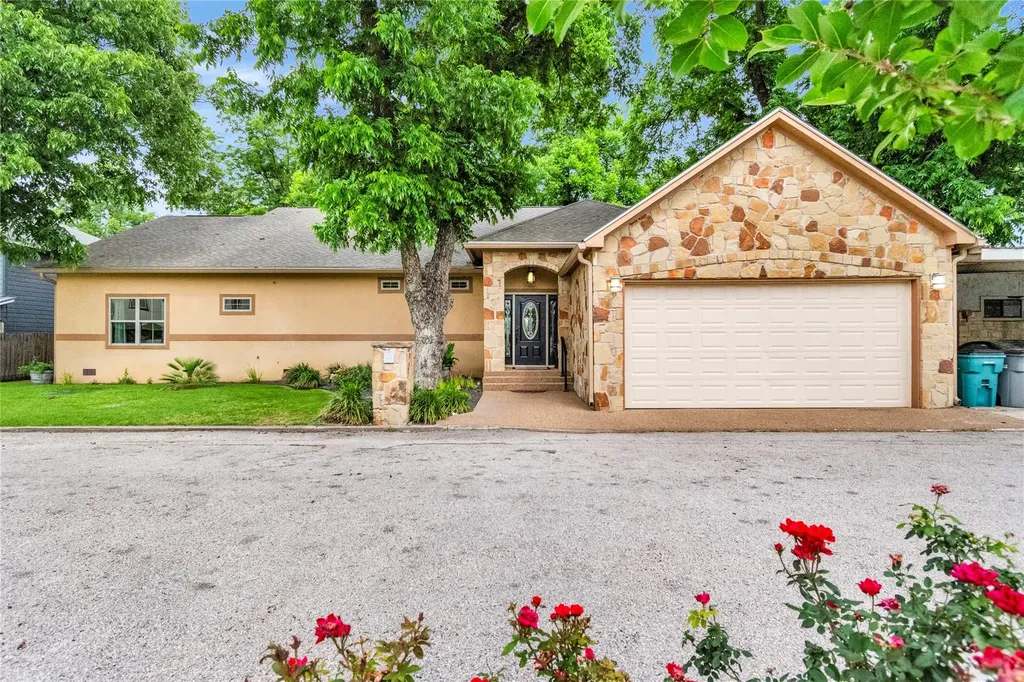 124 Riverbend Lane Kingsland TX 78639