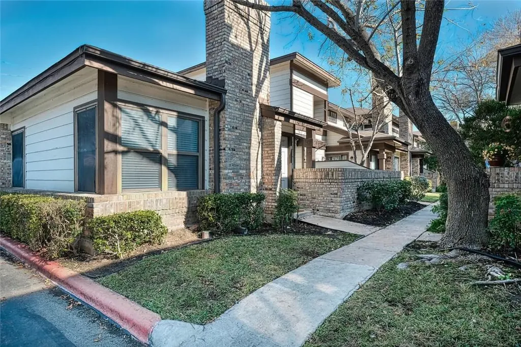 1748 Ohlen Road Austin TX 78757