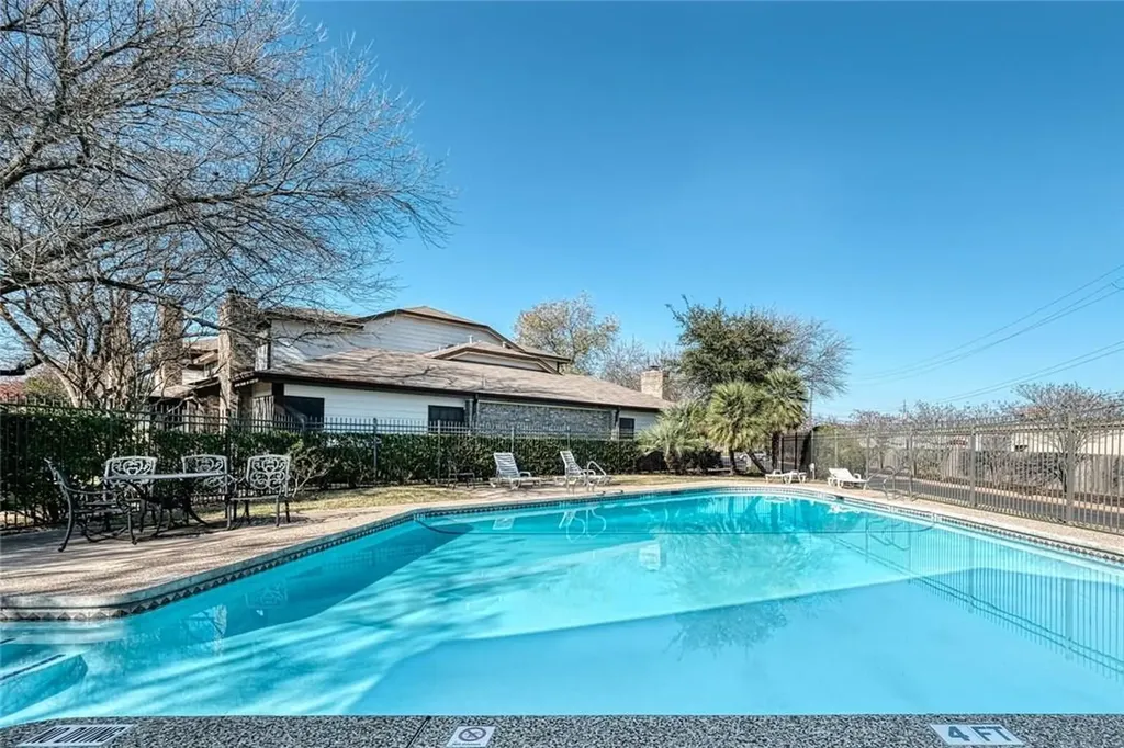 1748 Ohlen Road Austin TX 78757
