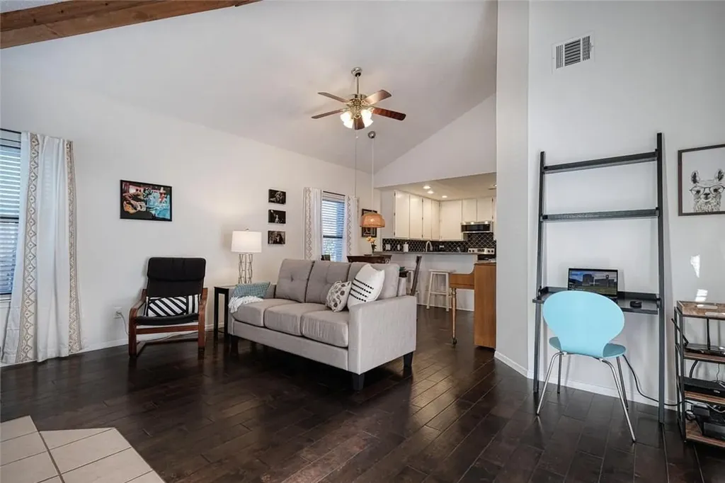 1748 Ohlen Road Austin TX 78757