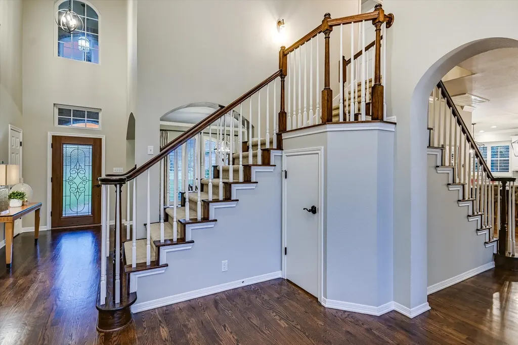 504 Saddlehorn Drive Dripping Springs TX 78620