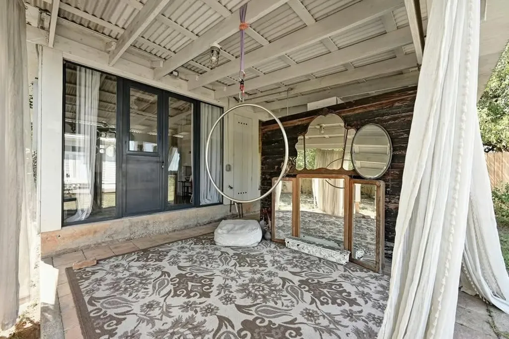 6118 Atwood Street Austin TX 78741