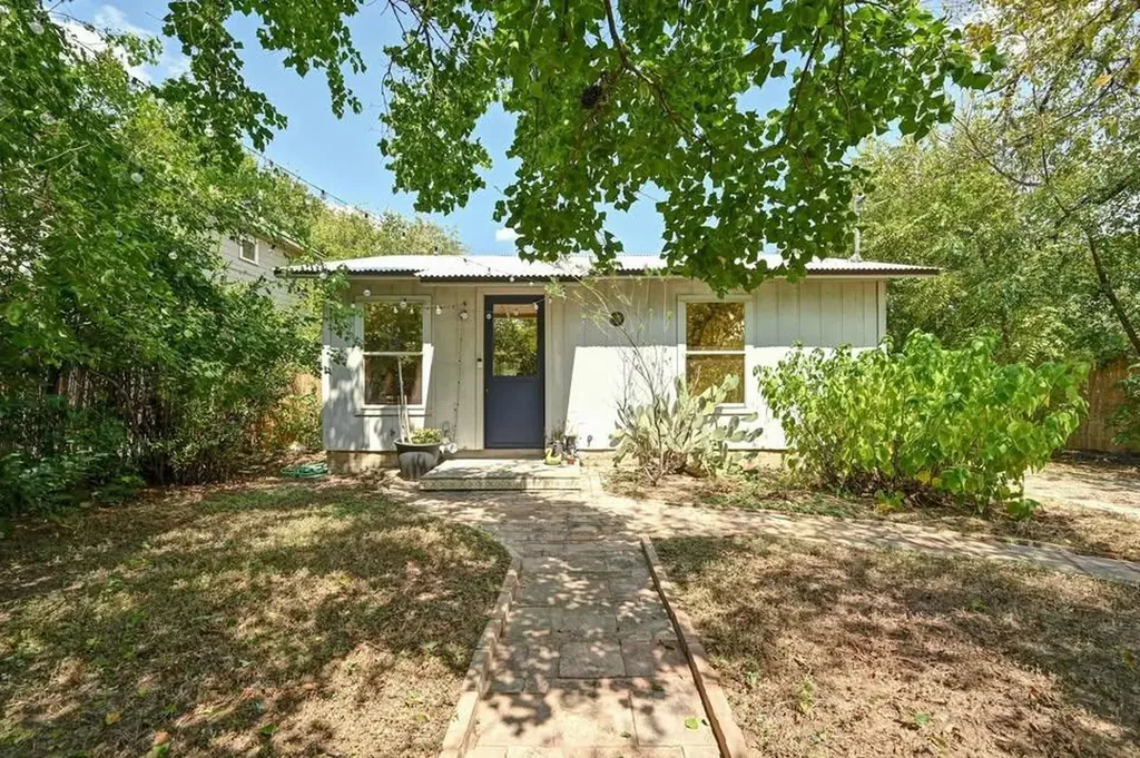 6118 Atwood Street Austin TX 78741