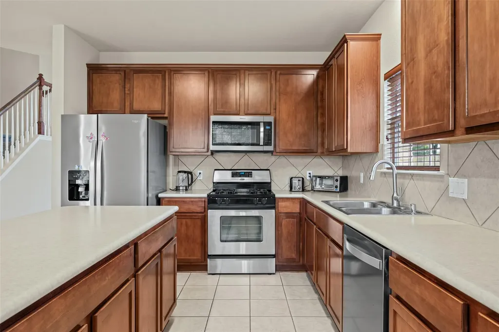11304 Staked Plains Drive Austin TX 78717