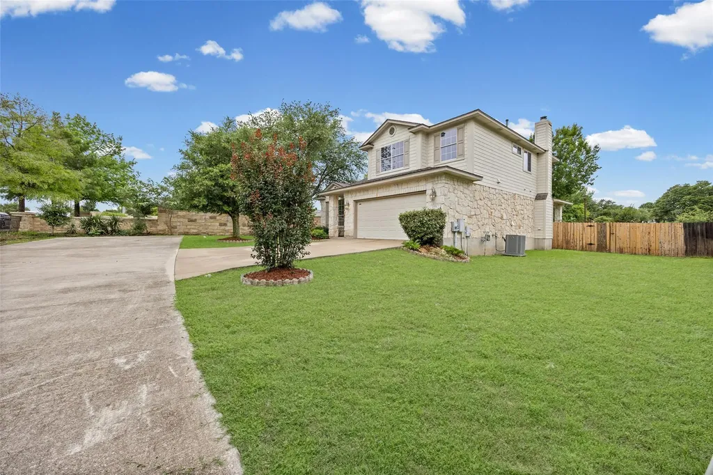 11304 Staked Plains Drive Austin TX 78717