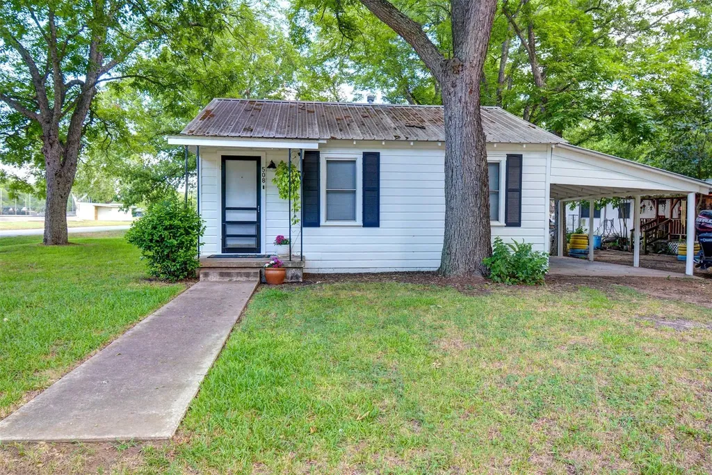 508 Turney Street Smithville TX 78957