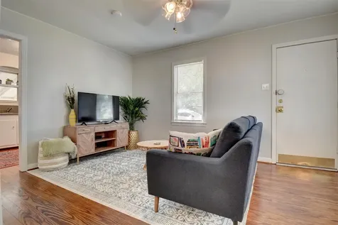 508 Turney Street Smithville TX 78957