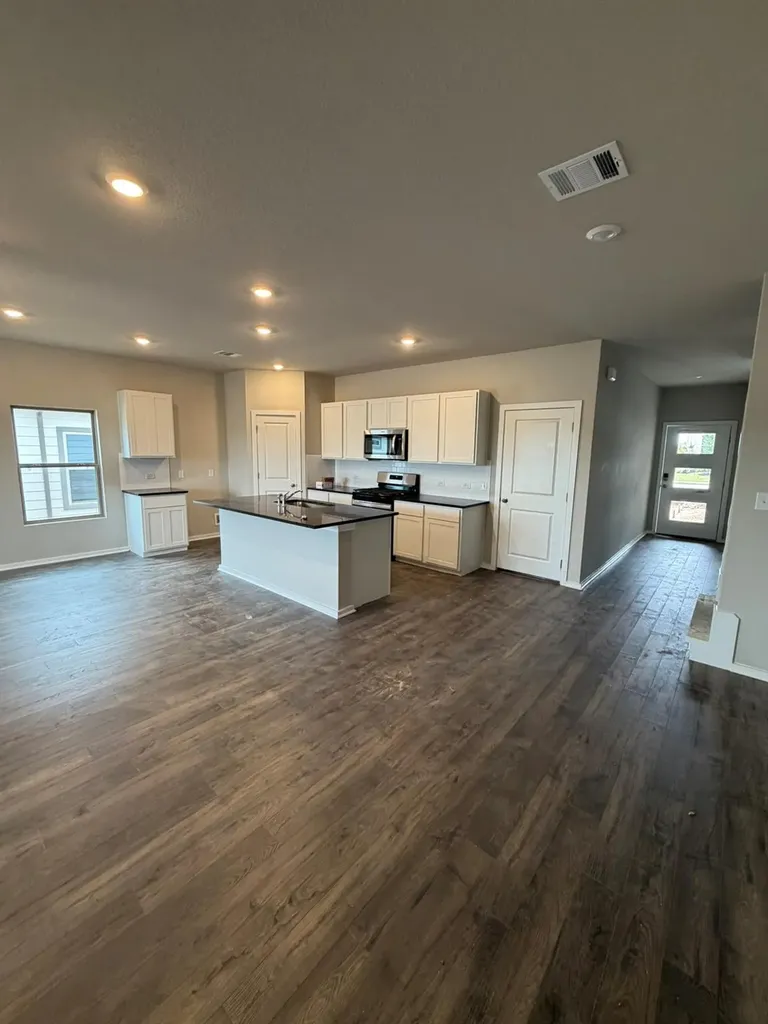 25537 Flora Bella Lane Elgin TX 78621