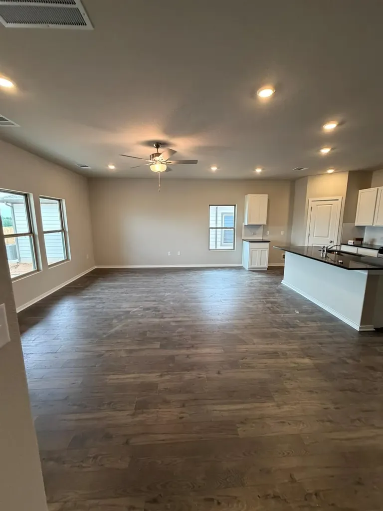 25537 Flora Bella Lane Elgin TX 78621