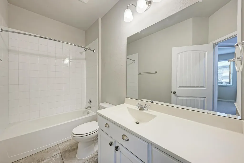 2625 Bowen Street Leander TX 78641