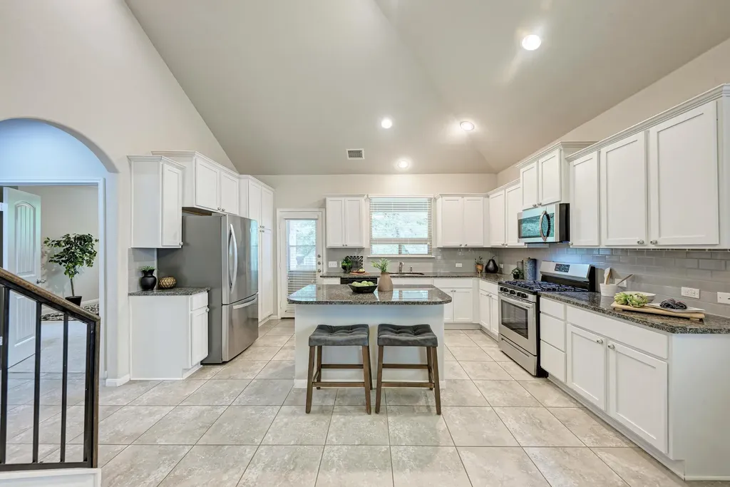 2625 Bowen Street Leander TX 78641