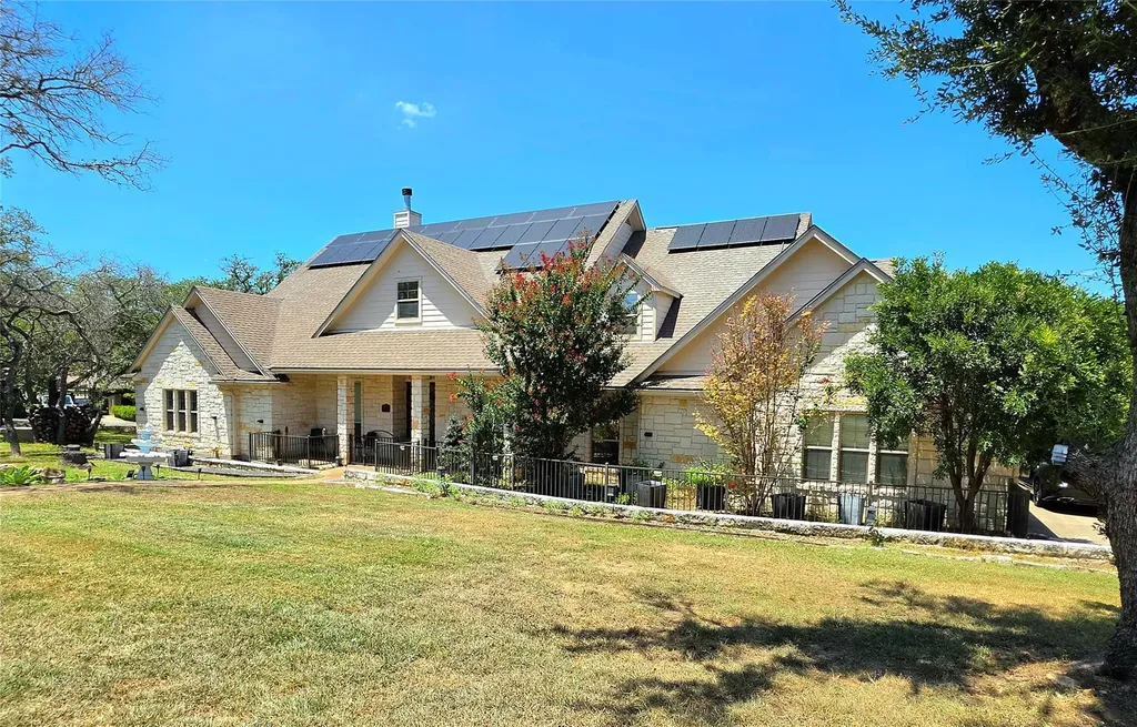400 Bedford Drive Spicewood TX 78669