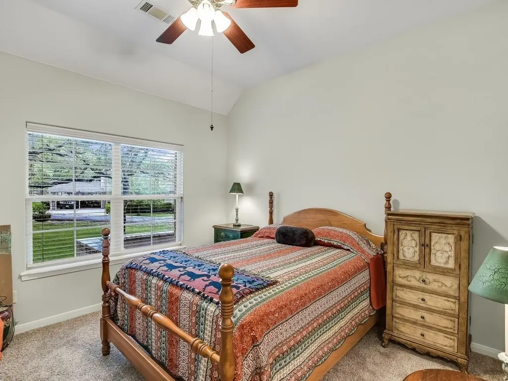 400 Bedford Drive Spicewood TX 78669