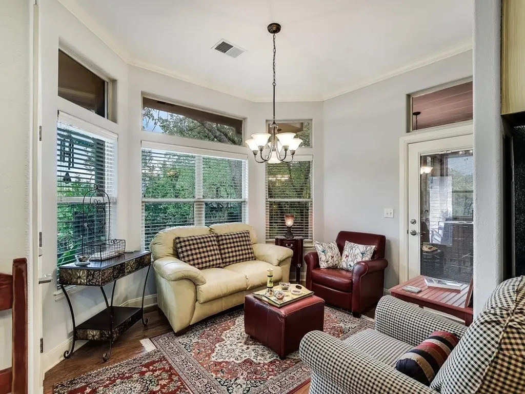 400 Bedford Drive Spicewood TX 78669