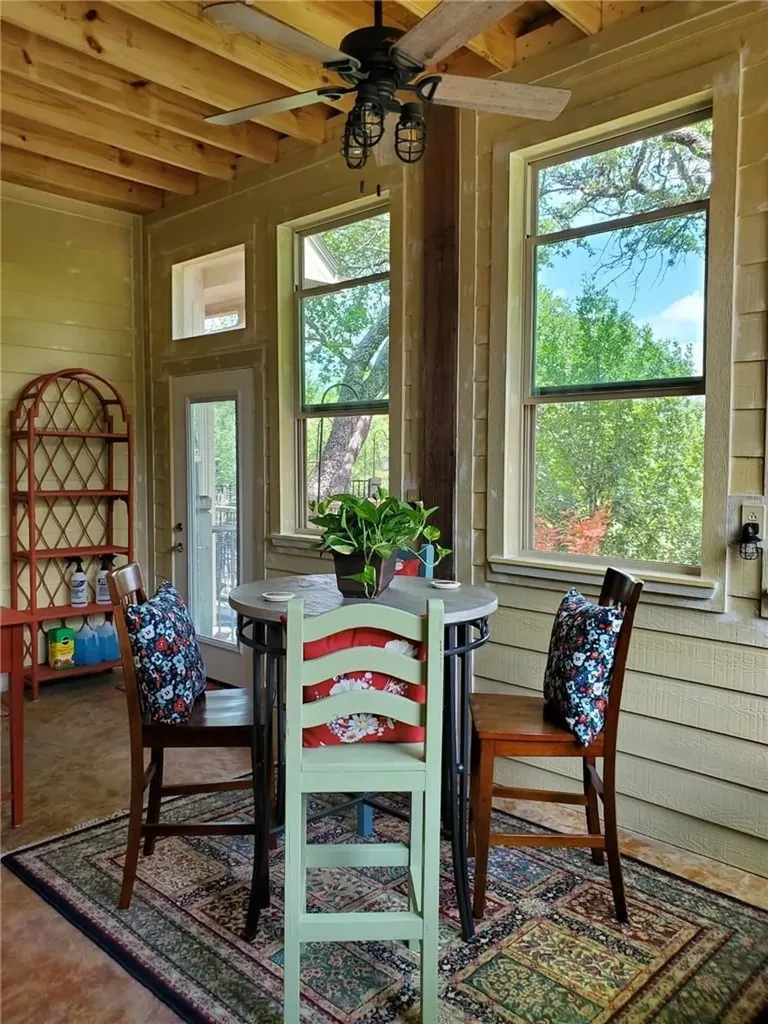 400 Bedford Drive Spicewood TX 78669