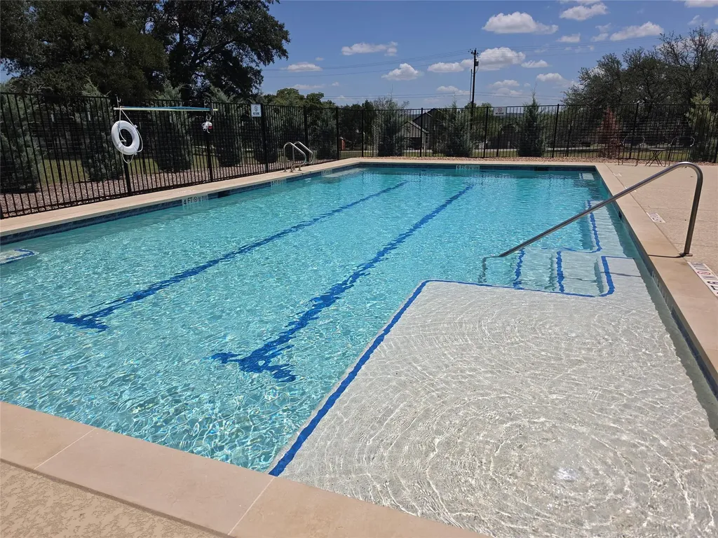 400 Bedford Drive Spicewood TX 78669