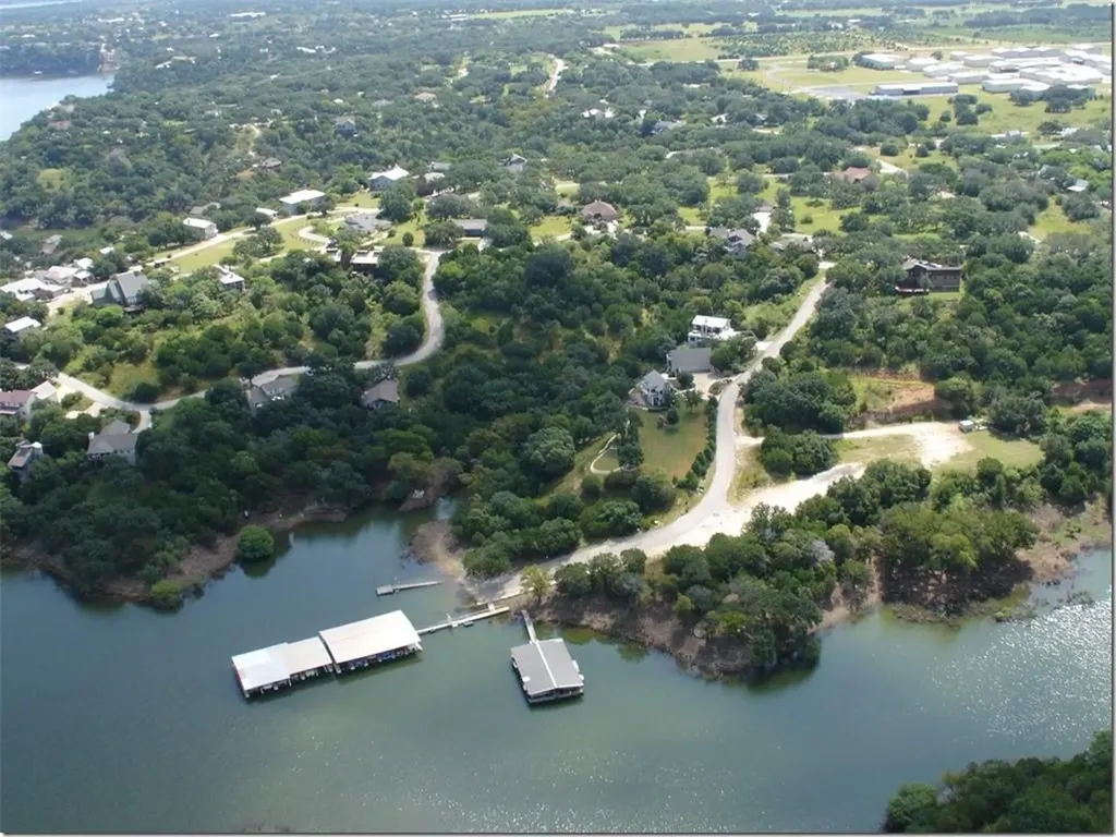 400 Bedford Drive Spicewood TX 78669
