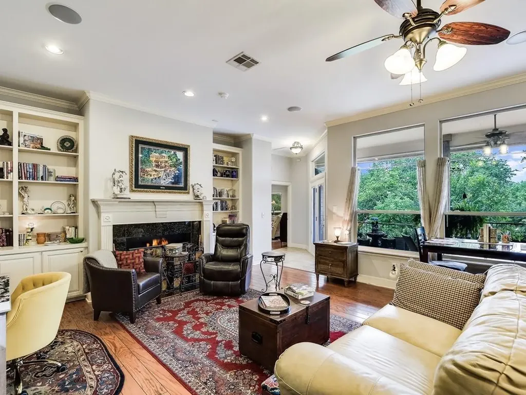 400 Bedford Drive Spicewood TX 78669