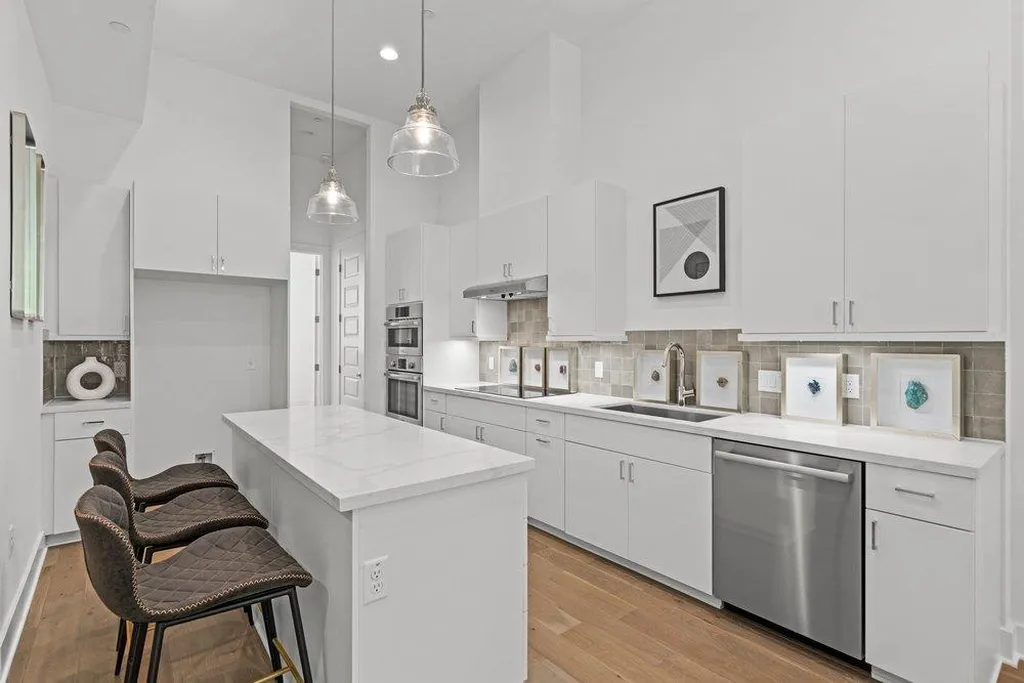 2505 Bluebonnet Avenue Austin TX 78704