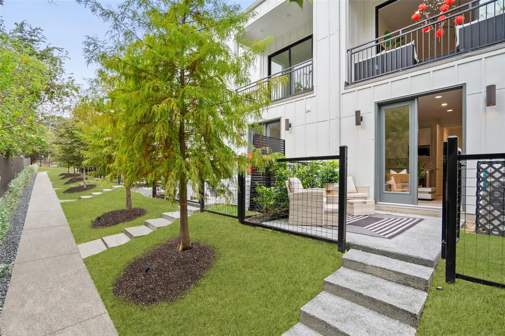2505 Bluebonnet Avenue Austin TX 78704