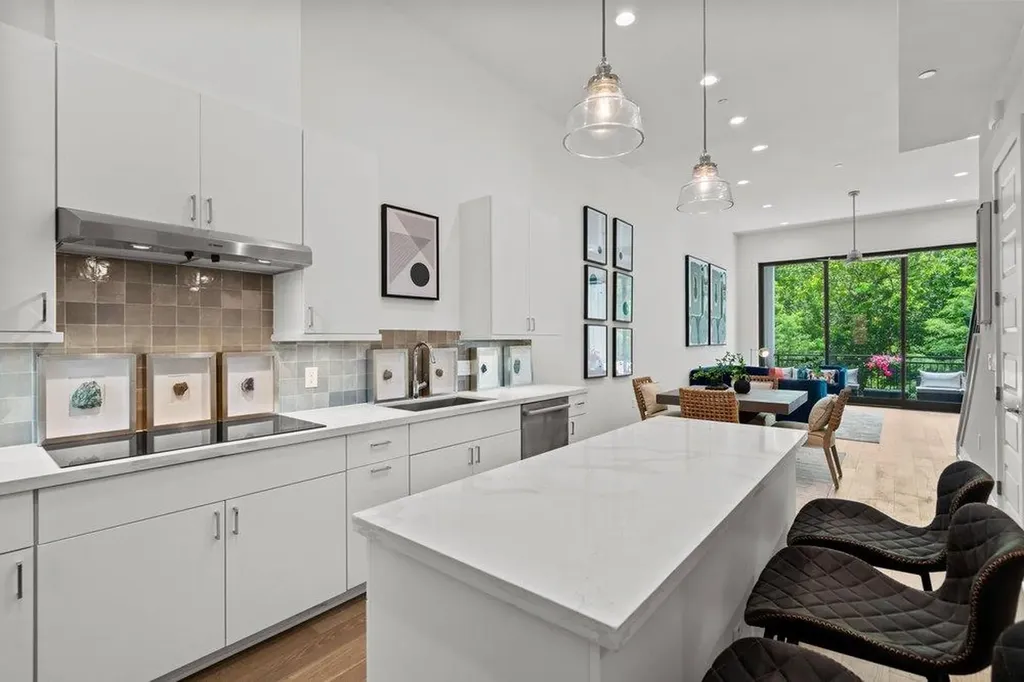 2505 Bluebonnet Avenue Austin TX 78704