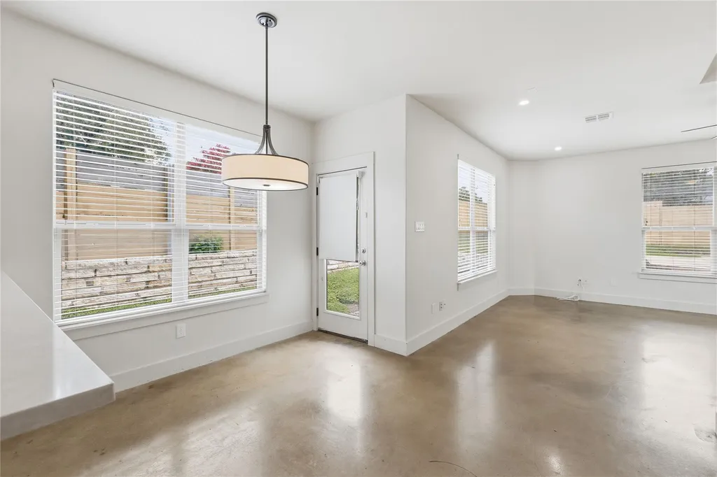 4124 Valley View Road Austin TX 78704