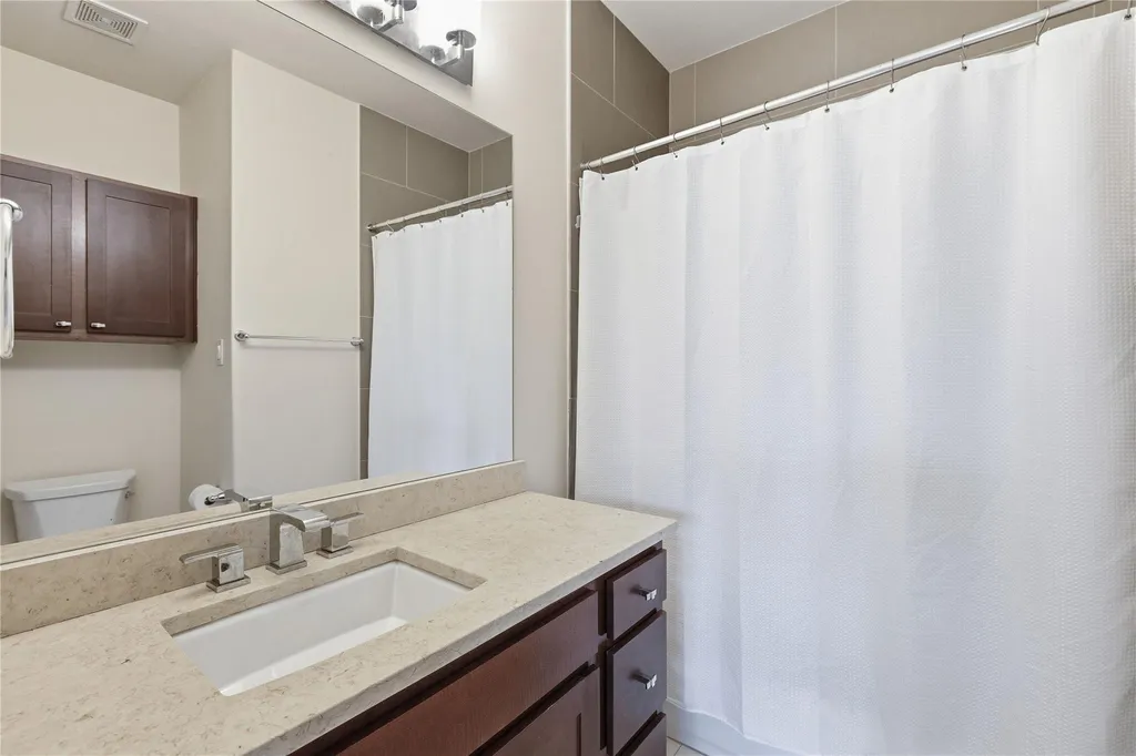 4124 Valley View Road Austin TX 78704
