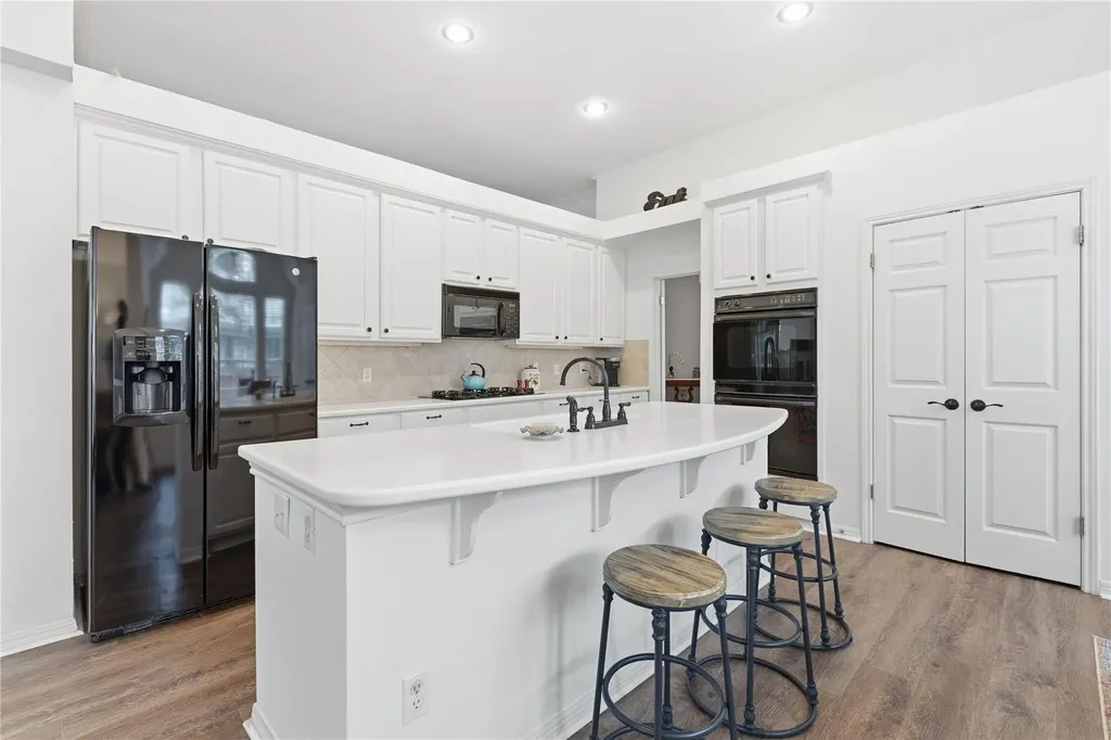 5701 Trelawney Lane Austin TX 78739