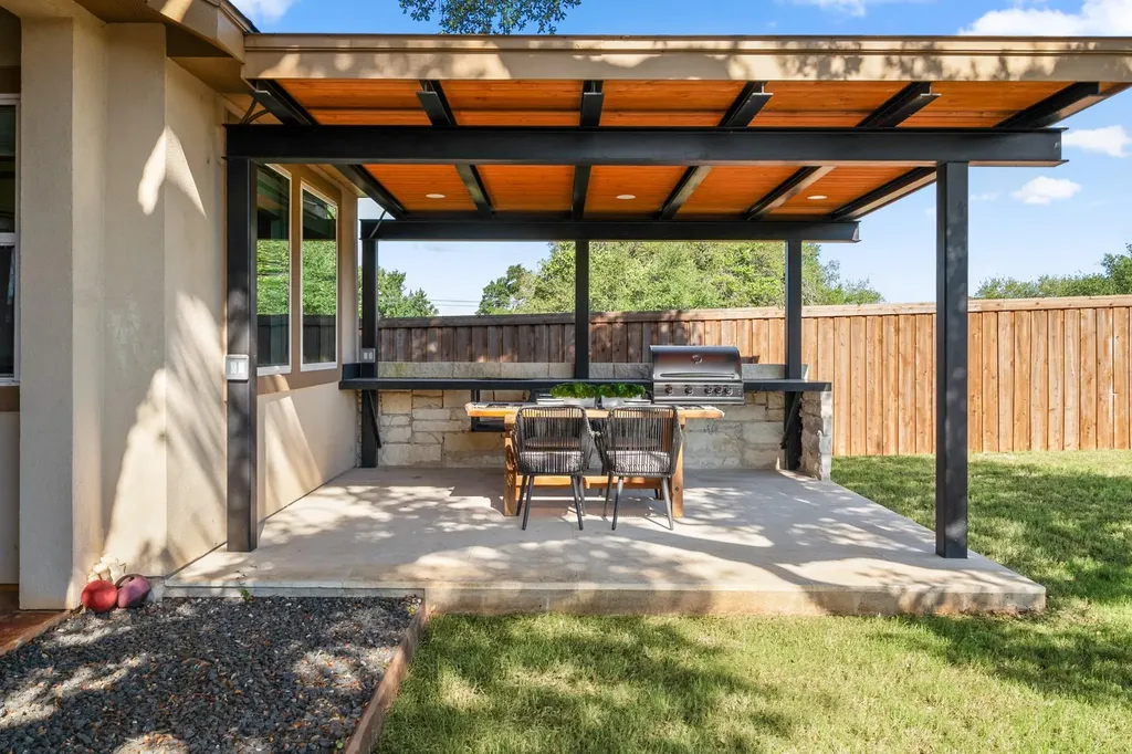 128 Hiram Cook Blanco TX 78606