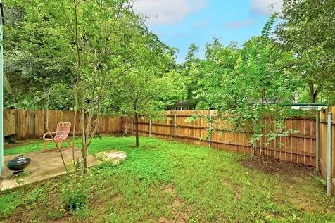 1103 Emmitt Run Austin TX 78721