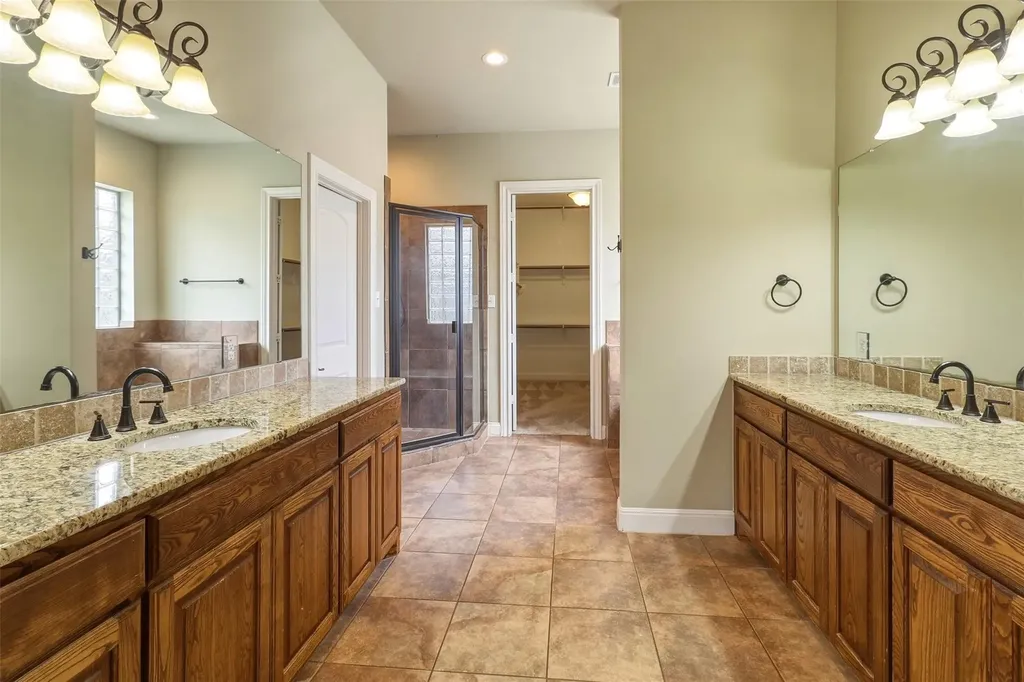 340 Sun Ray Horseshoe Bay TX 78657