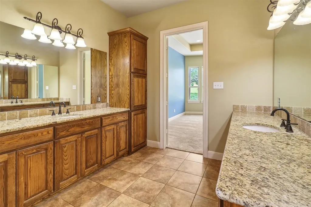 340 Sun Ray Horseshoe Bay TX 78657