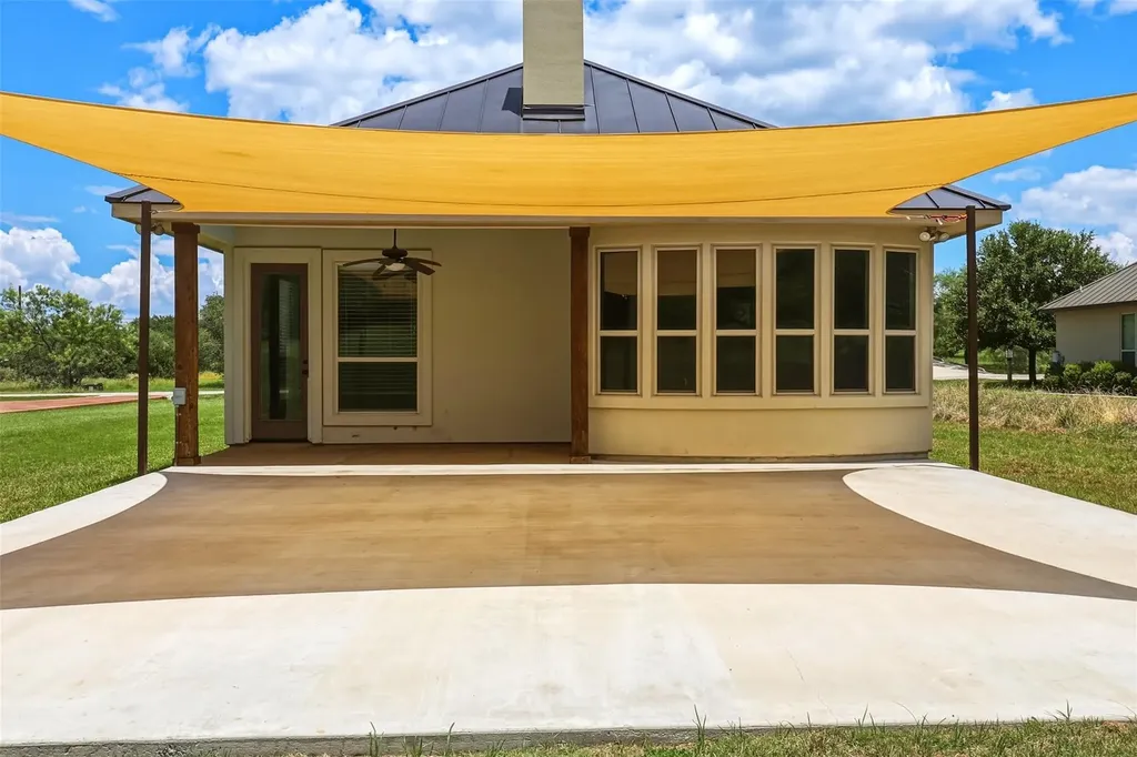 340 Sun Ray Horseshoe Bay TX 78657
