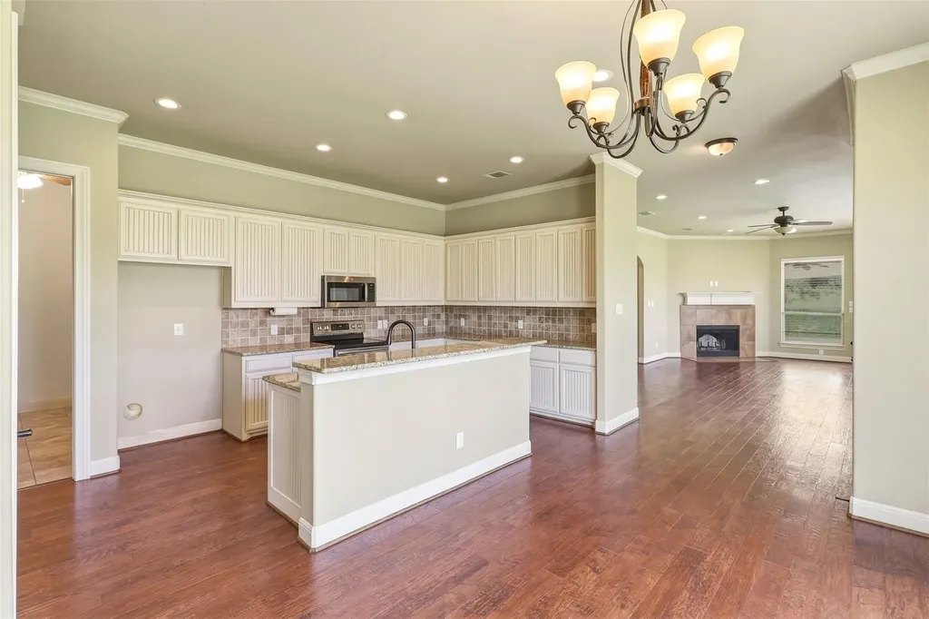 340 Sun Ray Horseshoe Bay TX 78657
