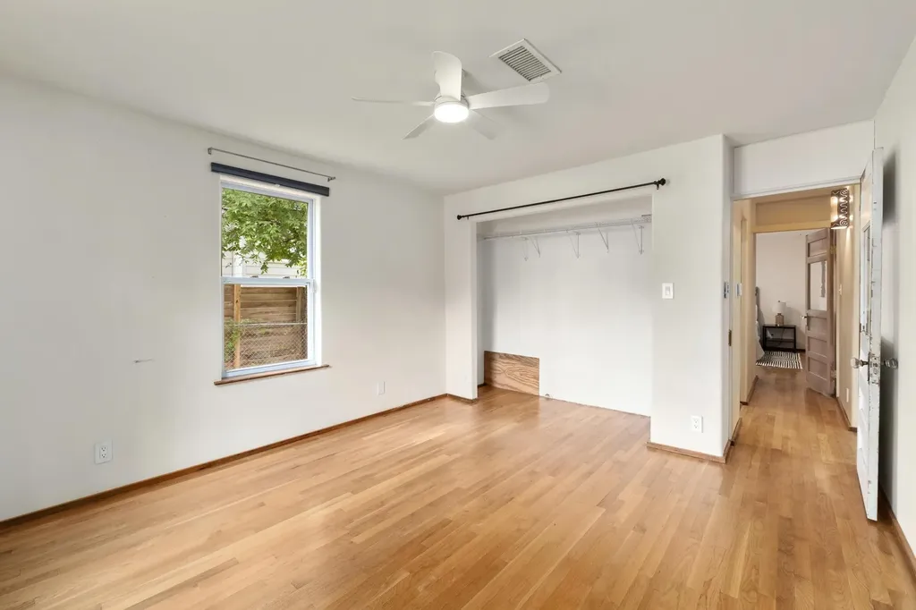 2403 E 11th Street Austin TX 78702