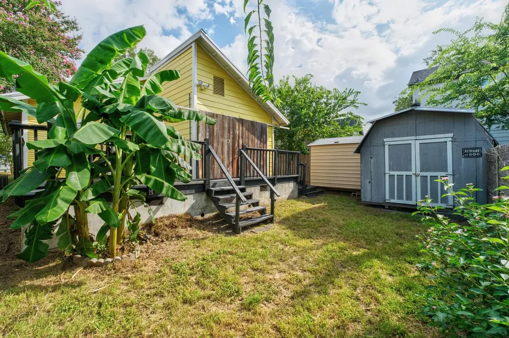 2403 E 11th Street Austin TX 78702