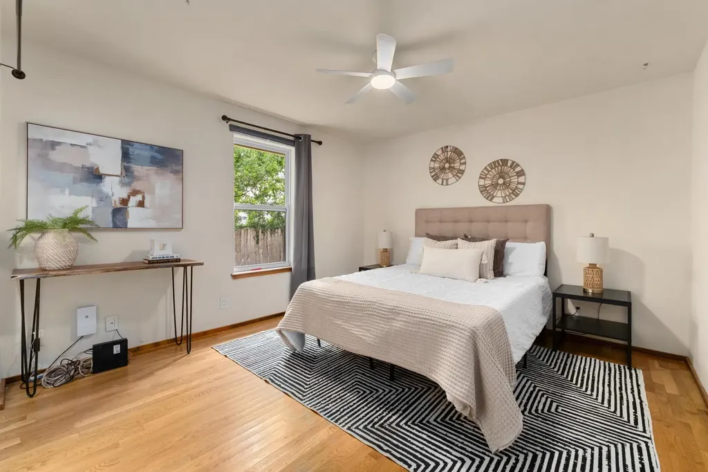2403 E 11th Street Austin TX 78702