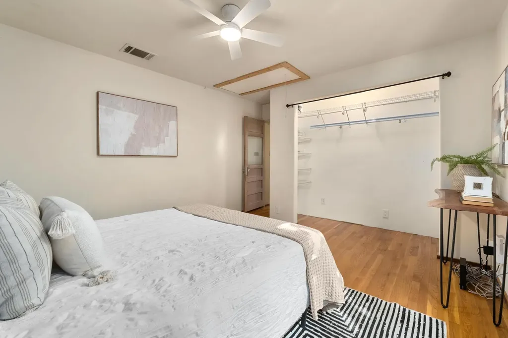2403 E 11th Street Austin TX 78702
