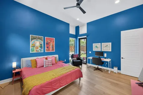 4804 Gladeview Austin TX 78745