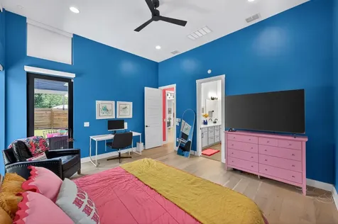 4804 Gladeview Austin TX 78745