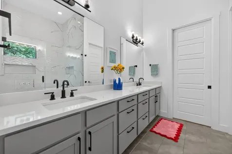 4804 Gladeview Austin TX 78745