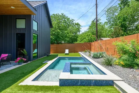 4804 Gladeview Austin TX 78745