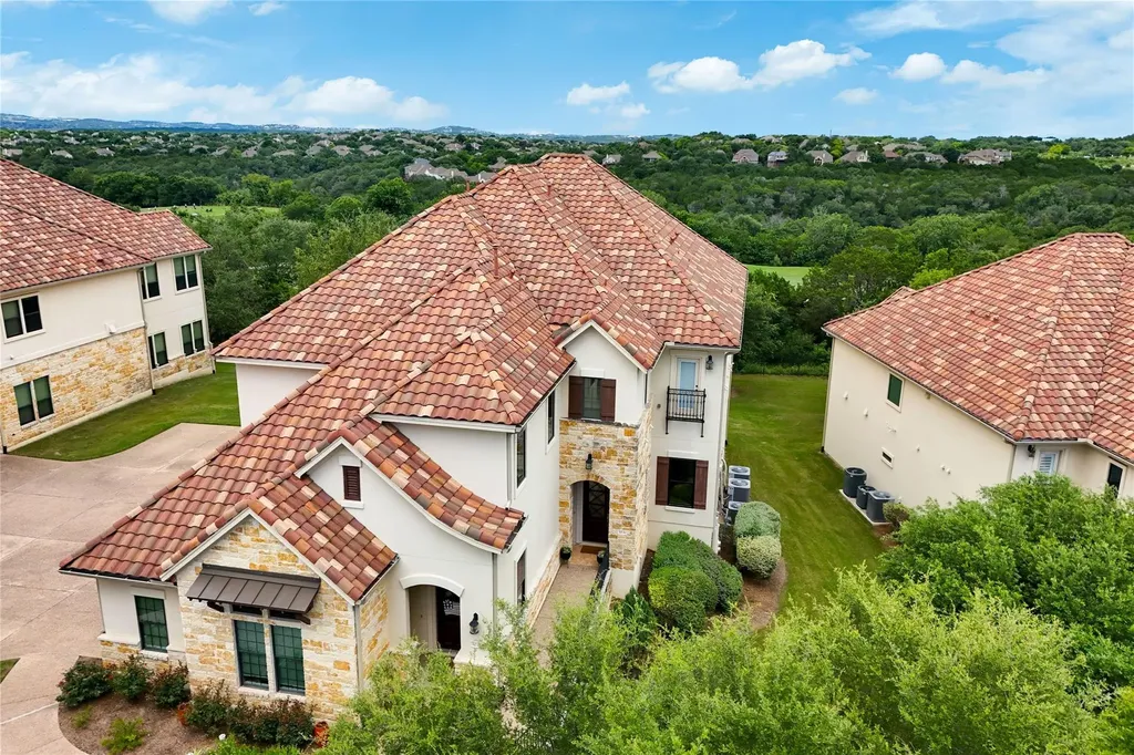 2210 University Club Drive Austin TX 78732