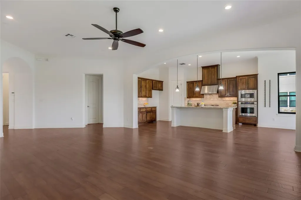 2210 University Club Drive Austin TX 78732